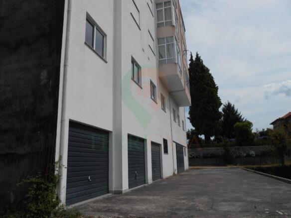 GARAGEM- CASTRO DAIRE