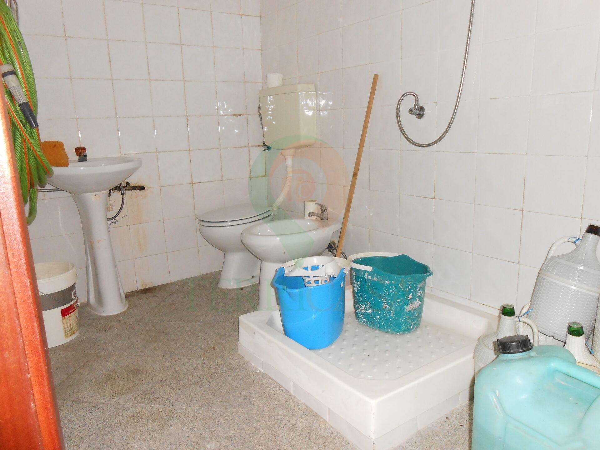 GARAGEM- CASTRO DAIRE
